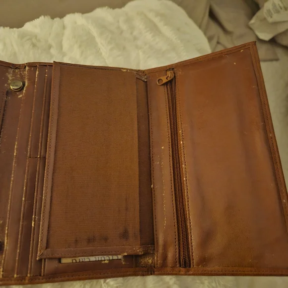 Dooney & Bourke Vintage Classic Black Tan Genuine Pebbled AWL Wallet - Picture 3 of 8